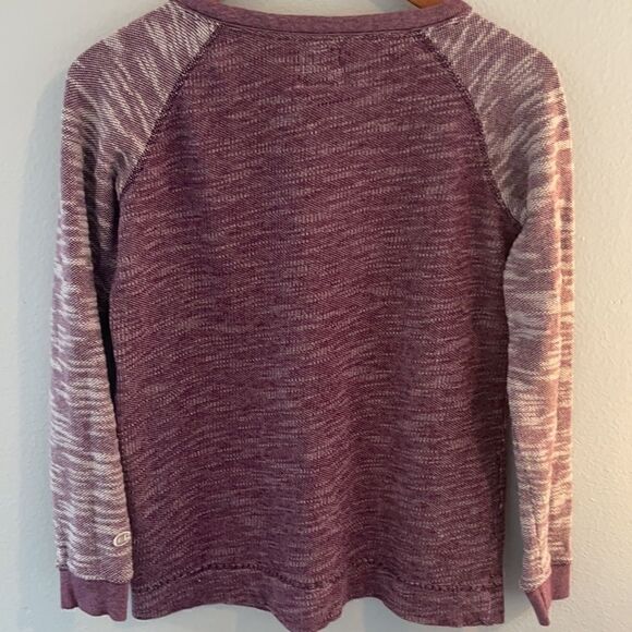 ChampionâUniversityâofâWashington sweaterâsweatshirt.ââSizeâSmall. - Picture 3 of 5